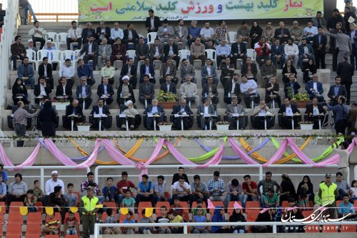 استادیوم پنج هزار نفری آزادی گنبدکاووس با حضور وزیر ورزش و جوانان افتتاح شد