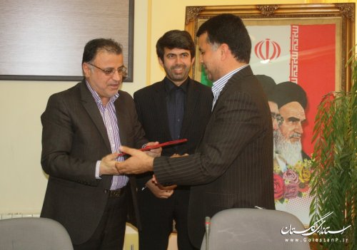 وقتی دولت تریبونی در اختیار ندارد خودمان تریبون دولت می شویم