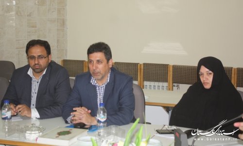 وقتی دولت تریبونی در اختیار ندارد خودمان تریبون دولت می شویم