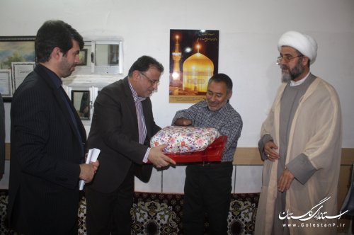 معاون سیاسی امنیتی و اجتماعی استاندار با خانواده شهدا و جانبازان کلاله دیدار کرد