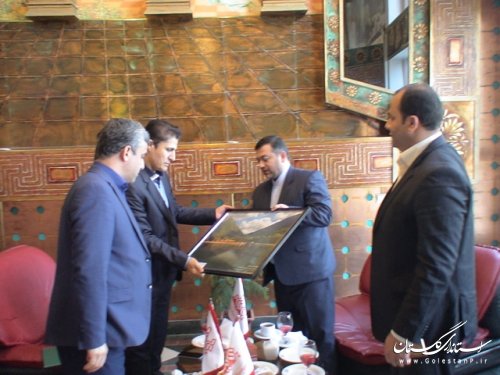 بازدید معاون فرماندار از هتل کانیار به مناسبت هفته گردشگری 