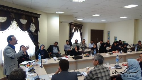 كارگاه تخصصي شعر خواني ويژه مربيان فرهنگي و ادبي كانون پرورش فکری برگزار شد