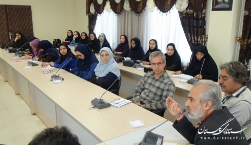 كارگاه تخصصي شعر خواني ويژه مربيان فرهنگي و ادبي كانون پرورش فکری برگزار شد
