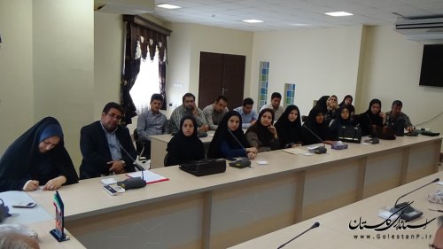 كارگاه تخصصي شعر خواني ويژه مربيان فرهنگي و ادبي كانون پرورش فکری برگزار شد