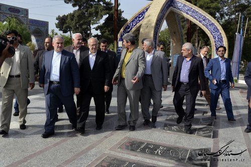 استقبال استاندار گلستان از وزیر صنعت، معدن و تجارت در فرودگاه گرگان