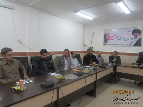 اولین جلسه کمیته مناسب سازی محیط ومبلمان شهری در گمیشان برگزار شد
