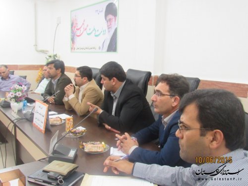 اولین جلسه کمیته مناسب سازی محیط ومبلمان شهری در گمیشان برگزار شد