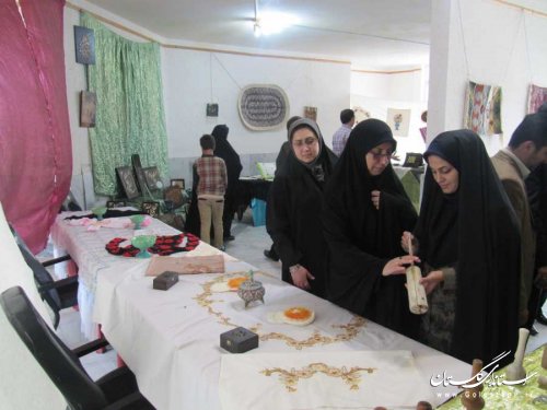 نمایشگاه صنایع دستی در بندرگز گشایش یافت