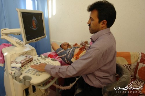 اندازه گیری فشارخون و انجام تزریقات رایگان در درمانگاه جمعیت هلال احمر استان