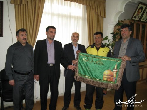 دوچرخه سوار حامل پیام شهدای جهاد کشاورزی کشور به گلستان رسید