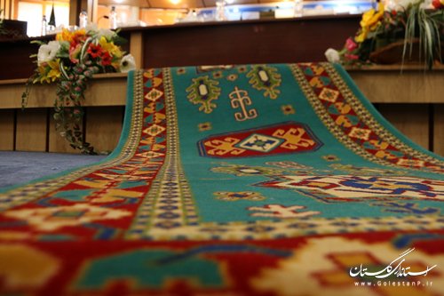 بافت فرش، نقش موثری در ایجاد اشتغال و درآمد پایدار دارد