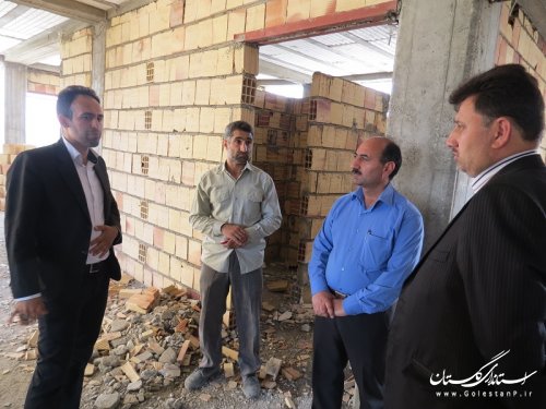 بازدیدید سرزده فرماندار گالیکش از پروژه درمانگاه درحال ساخت شهرستان