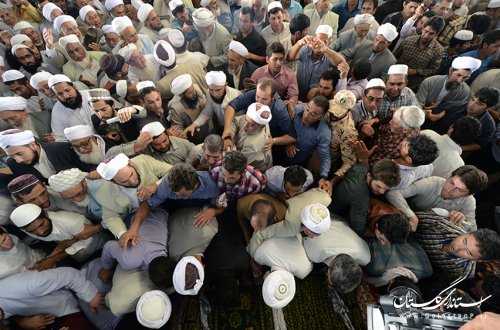 حضور استاندار گلستان در مراسم تشییع پیکر مرحوم آخوند نظری 