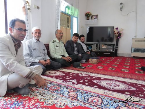 دیدار فرماندار گالیکش با خانواده های شهدای مبارزه با مواد مخدر شهرستان