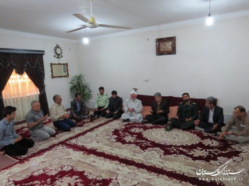 دیدار فرماندار شهرستان آق قلا با خانواده شهید و جانباز مبارزه با مواد مخدر