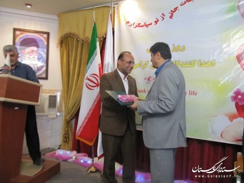 تقویت فرهنگ اهدای خون بین جوانان ضروری است