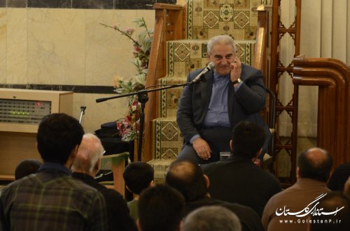 بزرگترین جستجوگران عالم در مقابل امام علی(ع) خاضع اند