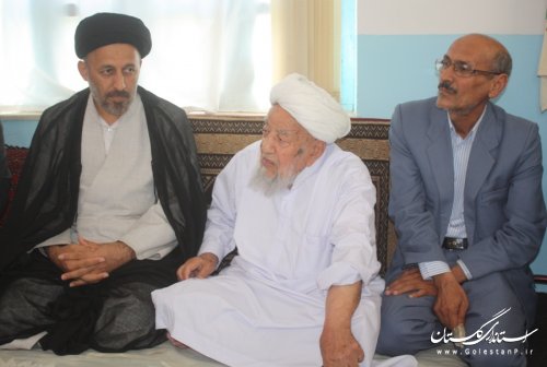 معاون استاندار با امام جمعه اهل سنت بندرترکمن دیدار کرد