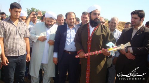 کلنگ  سالن چند منظوره توپی روستایی بخش کمالان به زمین زده شد