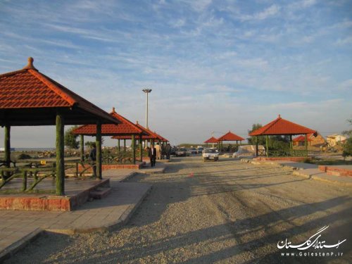بازرسان وزارت کشور از طرح سالمسازی دریای بندرگز بازدید کردند