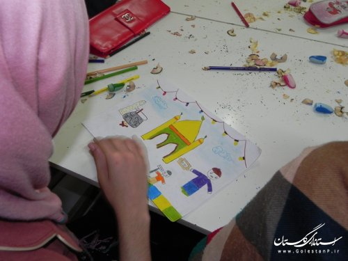 بمناسبت 5 مرداد مسابقه نقاشی در مینودشت برگزارشد 