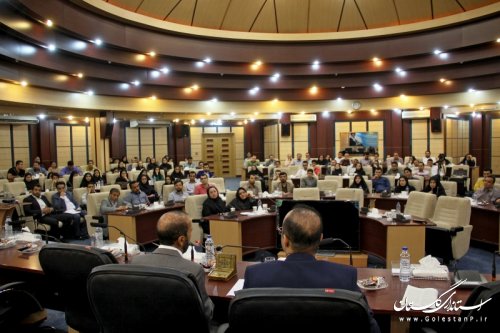 دانشمند برجسته جهان برای جوانان گلستانی از رازهای موفقیت گفت