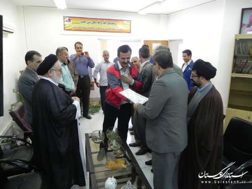 بازدید فرماندار مینودشت از واحد های مختلف فنی و حرفه ای شهرستان