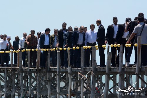 معاون اول رییس جمهور از تاسیسات پرورش ماهیان خاویاری آشوراده دیدن کرد
