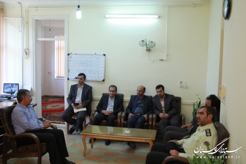 بازدید سرزده فرماندار مرکز استان از دورترین روستاهای بخش بهاران