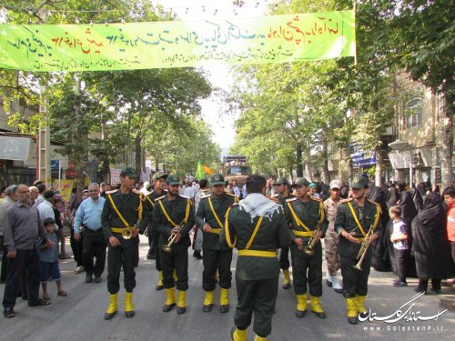 دردانه های دست بسته وارد مینودشت شدند