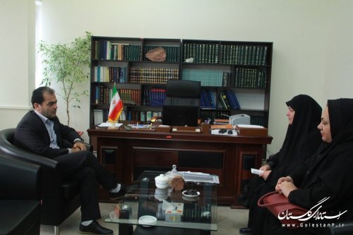 فرماندار گرگان با شهروندان بصورت چهره به چهره دیدار و گفتگو کرد