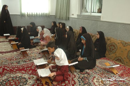 بازدید کارشناسان روستایی و سازمان تبلیغات از خانه های قرانی در سطح روستاها