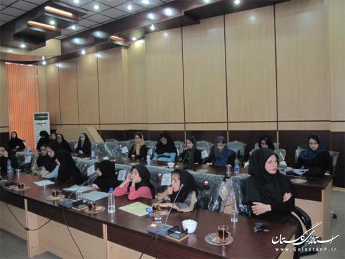 مدال آوران و نخبگان دختر شهرستان گنبد کاووس تجلیل شدند