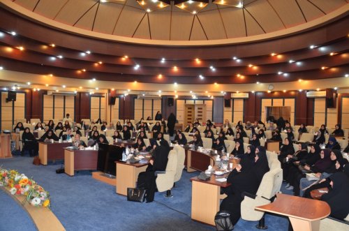برای توسعه همه جانبه باید بستر خوبی برای حضور زنان در جامعه ایجاد شود