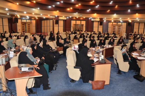 برای توسعه همه جانبه باید بستر خوبی برای حضور زنان در جامعه ایجاد شود