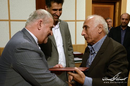 رادیو علی رغم پیری همچنان جوان است