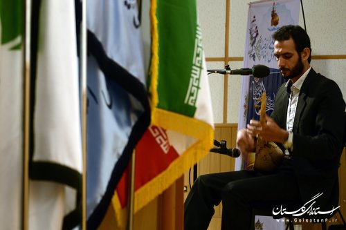رادیو علی رغم پیری همچنان جوان است