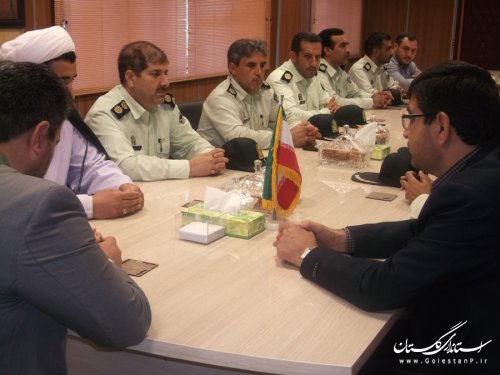 دیدار فرمانده و کارکنان انتظامی شهرستان رامیان با فرماندار در ششمین روز از هفته دولت