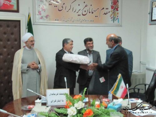 از ایثارگران شاغل در ادارات بندرگز تجلیل شد