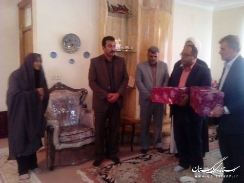 بازدید رئیس سازمان بسیج علمی،پژوهشی وفناوری کشوراز خانواده های شهیدعلی آباد کتول