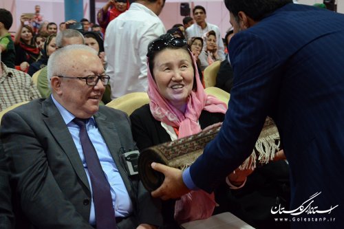 باید از ظرفیت وجود اقوام برای بالندگی کشور در تمامی عرصه ها استفاده کنیم