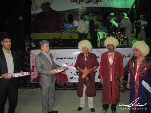 حمایت همه جانبه از هنرمندان، مهمترین برنامه های دولت تدبیر و امید است