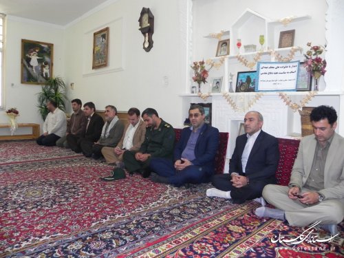 دلجوئی فرماندار مینودشت از خانواده شهدای اصناف