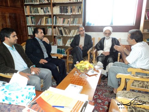بازدید فرماندار کردکوی از کارخانه رزین چوب