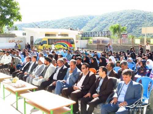 زنگ آغاز سال تحصیلی مدارس به دست فرماندار در شهرستان گالیکش نواخته شد