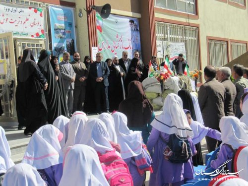 زنگ بازگشایی مدارس در بندرگز به صدا در آمد