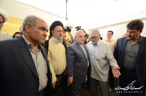 دیدار استاندار گلستان با خانواده جان باختگان حادثه «منا» در بندرترکمن و گمیشان