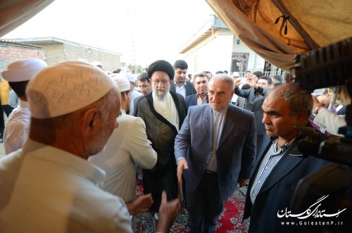 دیدار استاندار گلستان با خانواده جان باختگان حادثه «منا» در بندرترکمن و گمیشان