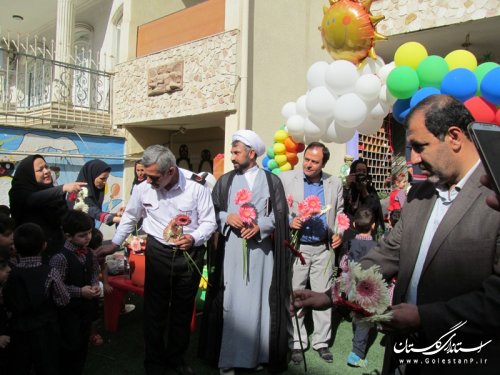 نواختن زنگ مهر در مهدهای کودک شهرستان گرگان با حضور مسئولین
