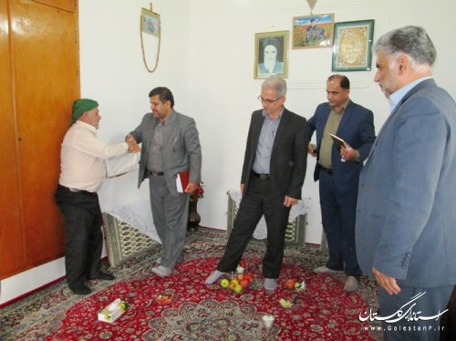 دیدار فرماندار کردکوی با خانواده های معظم شاهد، جانباز و آزادگان